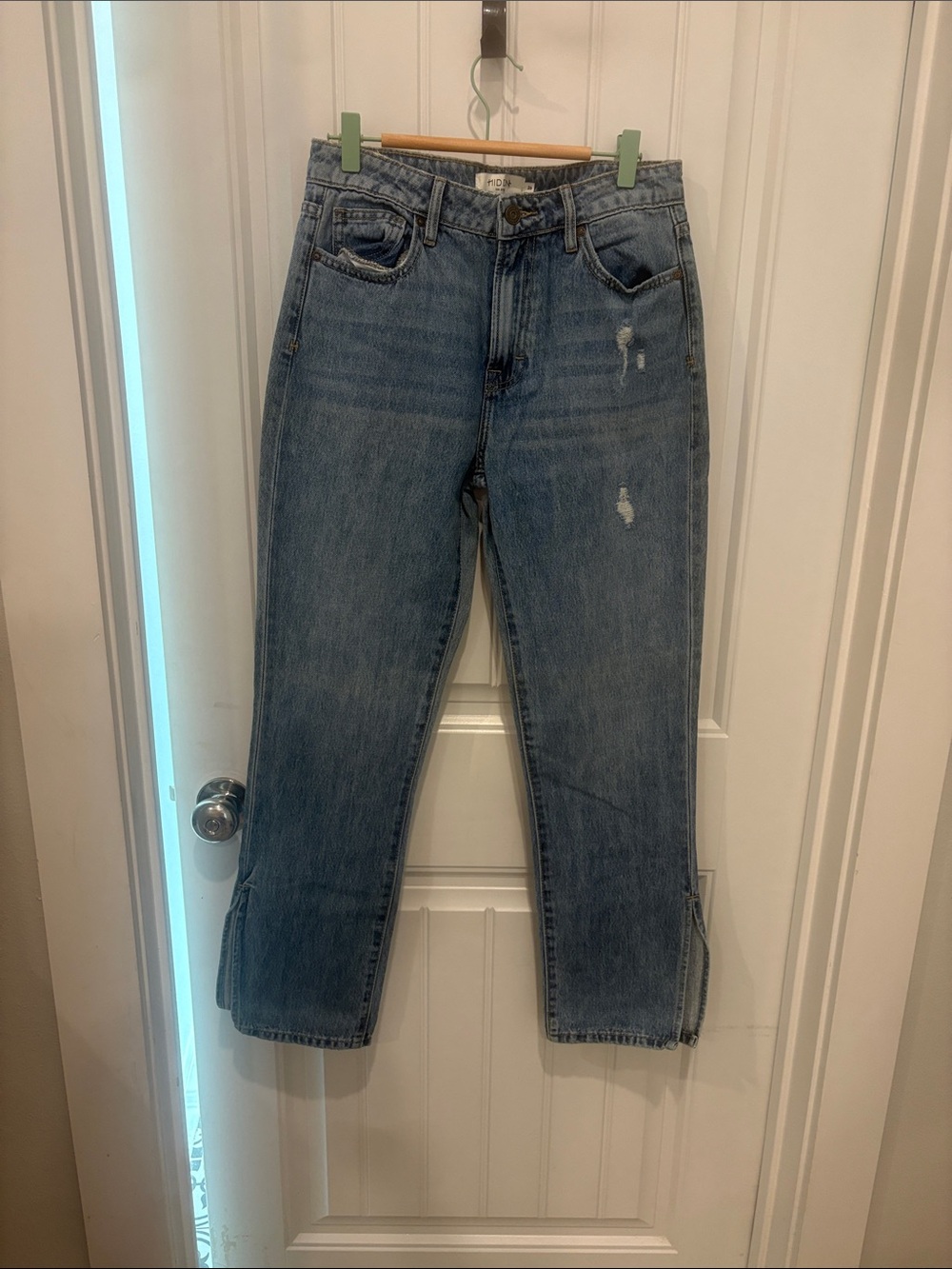 HIDDEN Tracey High Rise Straight Leg Jeans Side Slit Distressed Size 26 NWT